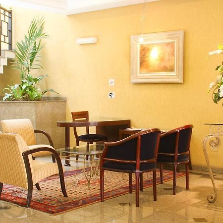 Trevi Hotel E Business Curitiba Exterior foto