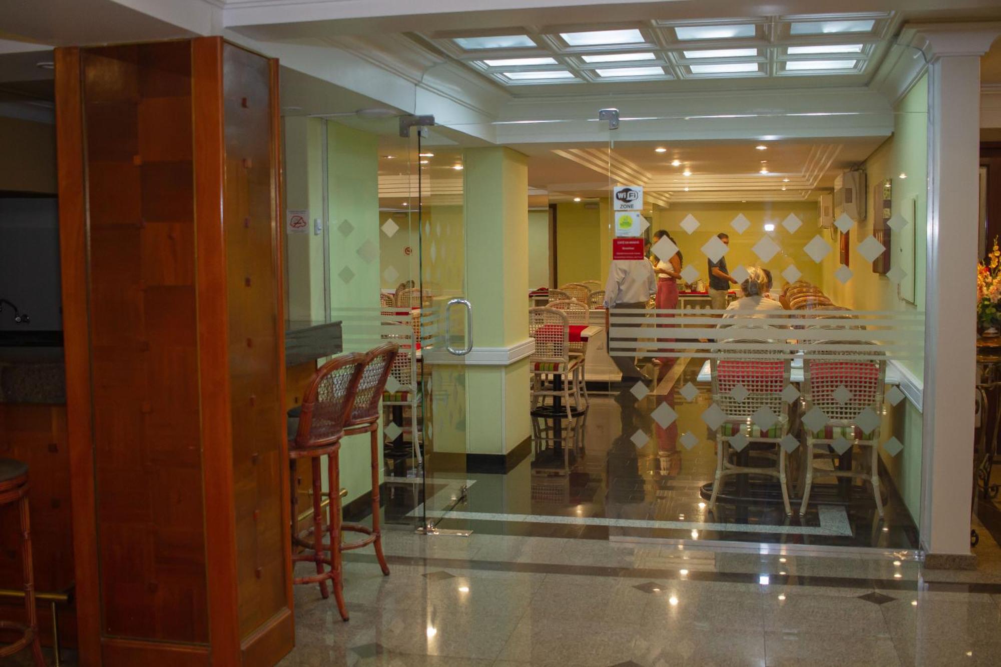 Trevi Hotel E Business Curitiba Exterior foto